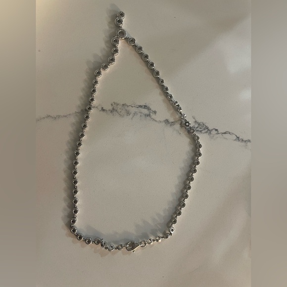 3 piece bundle of fashion jewelry - Picture 5 of 6